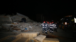 Hatay’da depremden 39 saat sonra 10 yaşındaki kız çocuğu kurtarıldı