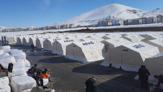 Afşin’de depremzedeler için çadırlar kuruluyor