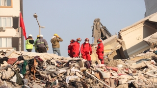 Çinli arama kurtarma ekipleri Kahramanmaraş’taki enkazlarda ”can” arıyor