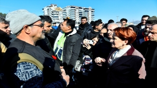 İYİ Parti Genel Başkanı Akşener, depremlerden etkilenen Gaziantep ve Osmaniye’de ziyaretlerde bulundu:
