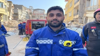 Depremin 178. saatinde kurtarılan 70 yaşındaki kadın, ekiplerden su istemiş