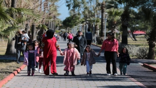 Antalya ve çevre illerde çok sayıda depremzede misafir ediliyor