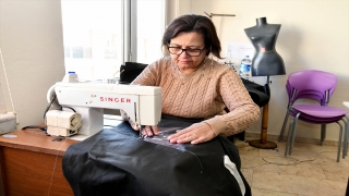Antalya’da depremzedelere destekler sürüyor