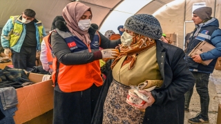 Kahramanmaraş’taki çadır kentlerde market ve mağazalar oluşturuldu