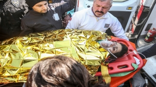 Hatay’da enkaz altında kalan biri çocuk 3 kişi depremin 296. saatinde kurtarıldı