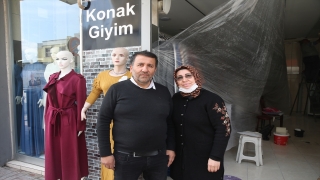 Osmaniye esnafı, deprem tedirginliğine rağmen vatandaşlara hizmet veriyor