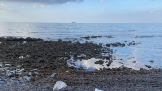 Hatay’da deniz suyu çekildi