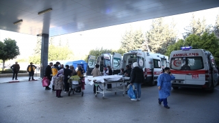Çukurova Üniversitesi Tıp Fakültesi Balcalı Hastanesindeki hastalar tahliye ediliyor