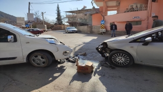 Kozan’da trafik kazalarında 5 kişi yaralandı