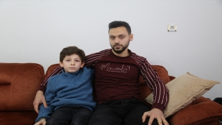 26 yaşındaki genç enkaz altında geçen 105 saati 13 gün olarak saymış