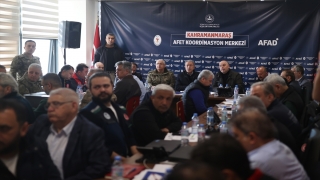 Bakan Akar, Kahramanmaraş’ta konteyner kentte incelemelerde bulundu