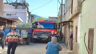 Kozanda evde çıkan yangın söndürüldü