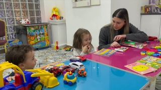 Isparta’da depremzede çocuklar, afetin izlerini oyunla silmeye çalışıyor