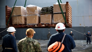 GÜNCELLEME İnsani yardım malzemeleri getiren ABD gemisi Mersin Limanı’ndan ayrıldı