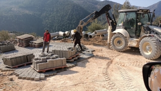 Silifke Belediye Başkanı Sadık Altunok, ilçedeki çalışmaları inceledi