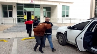 Adana’da yasa dışı silah imal eden 2 şüpheli tutuklandı
