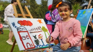 Mersin’de depremzede çocuklara ”Umudun Rengi Mavi Projesi”yle moral desteği