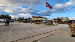 Hatay’da görevini tamamlayan jandarmalar ”Komando Marşı” ile kentten ayrıldı