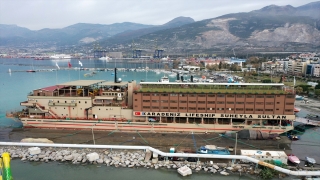 Süheyla Sultan gemisi İskenderun’da depremzedeleri ağırlamaya başladı