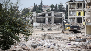 Hatay’da enkaz kaldırma çalışmaları sürüyor