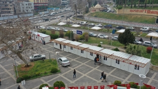 Kahramanmaraş’ta tarihi Kapalı Çarşı’nın esnafı konteynerlerde faaliyete başladı