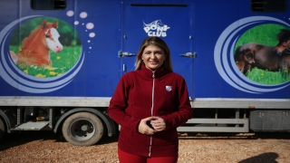 Türkiye Jokey Kulübü depremzede çocukları ponylerle buluşturuyor