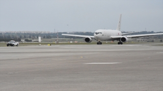 Japonya Öz Savunma Kuvvetlerinin yardım malzemesi taşıyan uçağı İncirlik Üssü’ne ulaştı
