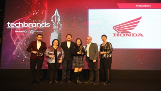 Türkiye’nin ”En Teknolojik Motosiklet Markası” Honda Türkiye seçildi