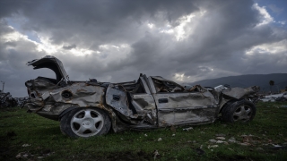 Hatay’daki ”araba mezarlığı” felaketin boyutunu gözler önüne seriyor
