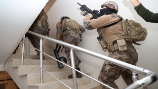 Mersin’de terör örgütü DEAŞ operasyonunda 8 zanlı yakalandı