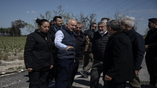 Bakan Karaismailoğlu deprem bölgesi Hatay’da incelemelerde bulundu
