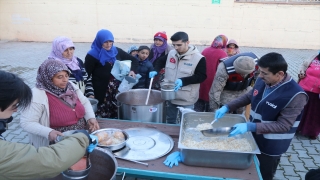 Vuslat Derneği deprem bölgesinde ”100 köyde 100 iftar” veriyor