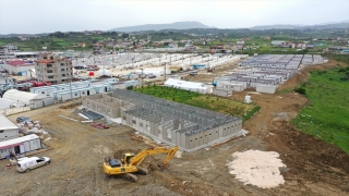 Hatay’daki depremzede öğrenciler prefabrik okulda eğitim alacak
