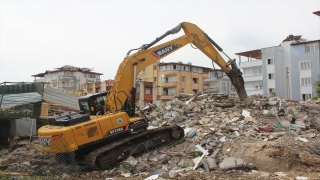 Hatay’da bina yıkım ve enkaz kaldırma çalışmaları 59 mahallede sürdü