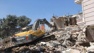Hatay’da bina yıkım ve enkaz kaldırma çalışmaları 78 mahallede sürdü
