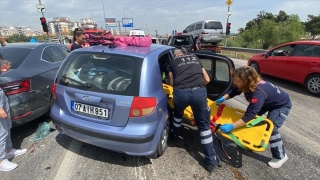 Antalya’da 5 aracın karıştığı kazada 7 kişi yaralandı