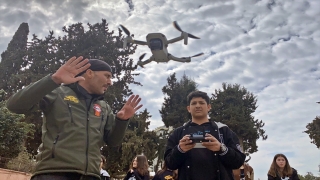 Depremzede 30 öğrenci ilk kez dron kullanmanın heyecanını yaşadı