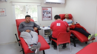 İskenderun, Dörtyol ve Erzin’de Türk Kızılay kan alma birimleri açıldı