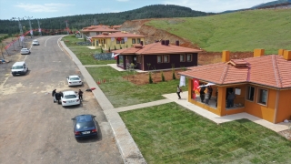 Nurdağı’nda köy tipi kalıcı afet konutlarına depremzedeler yerleşmeye başladı