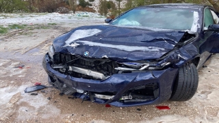 Burdur’da üç otomobilin karıştığı kazada 4 kişi yaralandı