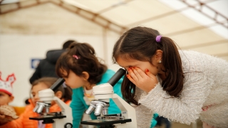 Kahramanmaraş’ta depremzede çocuklar bilim şenliğiyle moral buldu