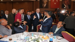 AK Parti Sözcüsü Çelik, Adana’da muhtarlarla bir araya geldi: