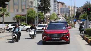 Türkiye’nin yerli otomobili Togg Nizip’te tanıtıldı