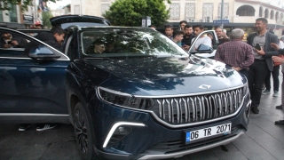 Türkiye’nin yerli otomobili Togg Serik’te tanıtıldı