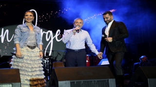 Bakan Nebati, Mersin’de ”Kadınlar İçin Konser” etkinliğine katıldı: