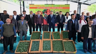 Osmaniye’de çiftçilere 220 bin sebze fidesi dağıtıldı