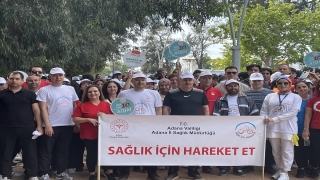 Adana’da ”Sağlık İçin Hareket Et Günü” yürüyüşü düzenlendi