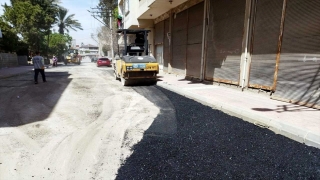 Akdeniz’de yol yapım çalışmaları sürüyor