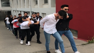 Adana’da araç satma bahanesiyle dolandırıcılığa 7 tutuklama