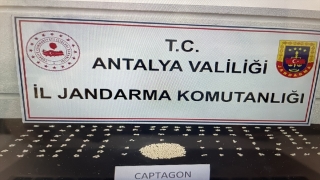 Antalya’da 1427 uyuşturucu hap ele geçirildi